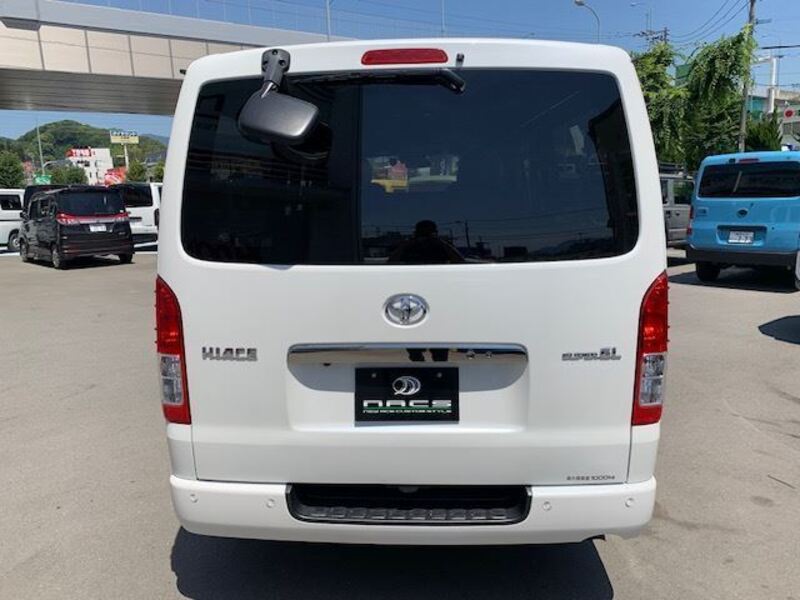 HIACE VAN