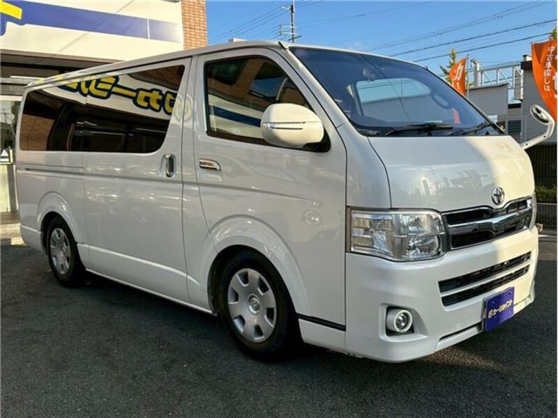 HIACE VAN