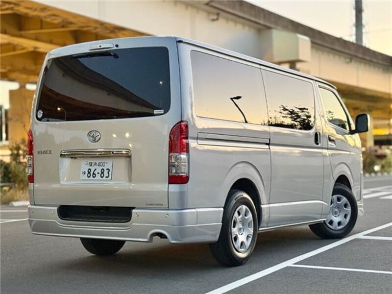 HIACE VAN