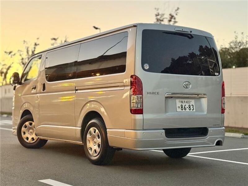 HIACE VAN