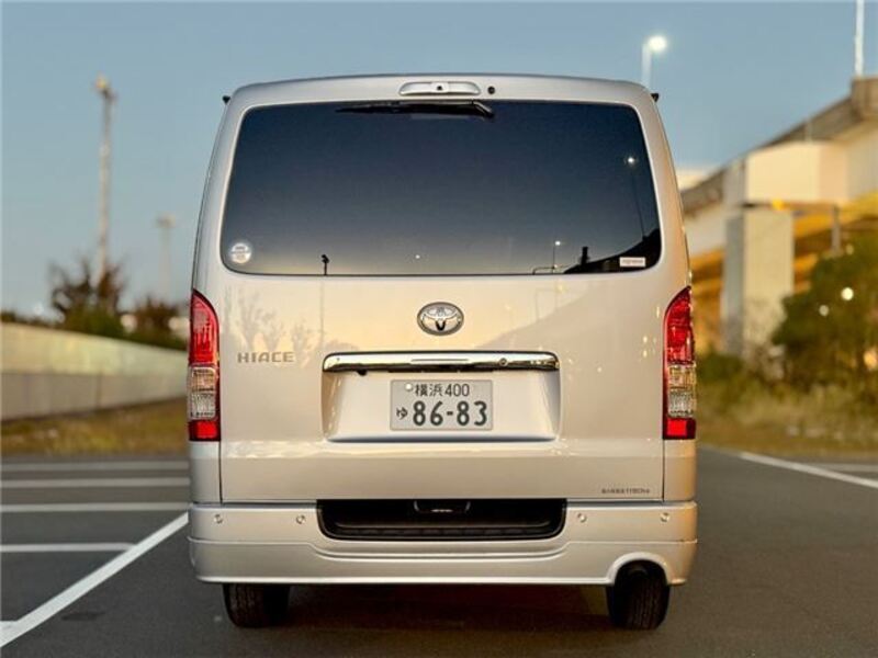 HIACE VAN