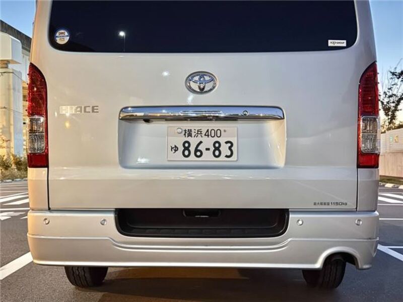 HIACE VAN