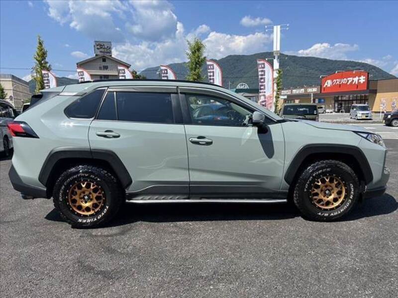 RAV4