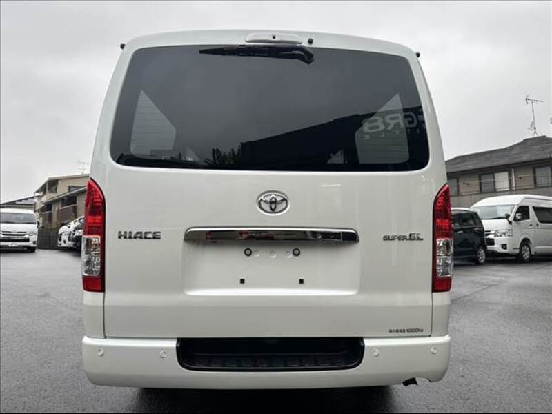 HIACE VAN