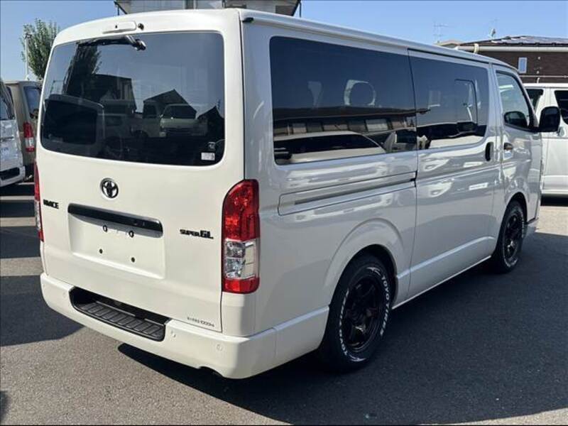 HIACE VAN