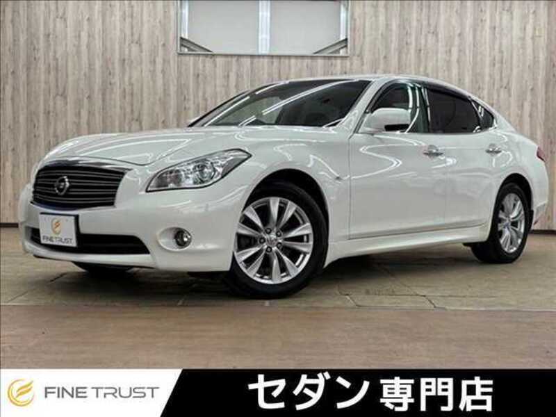NISSAN FUGA