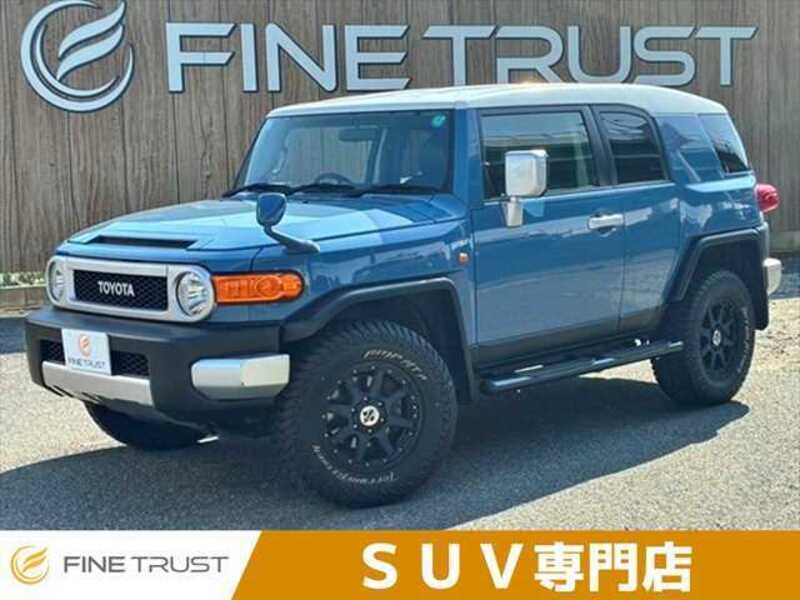 TOYOTA FJ CRUISER