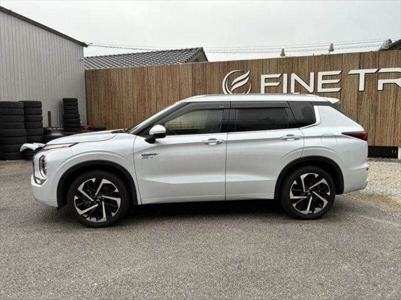 OUTLANDER PHEV