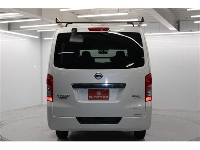 NV350 CARAVAN