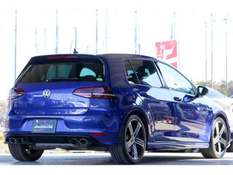 GOLF R