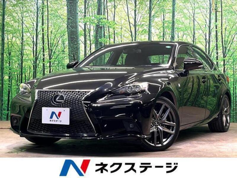 LEXUS IS
