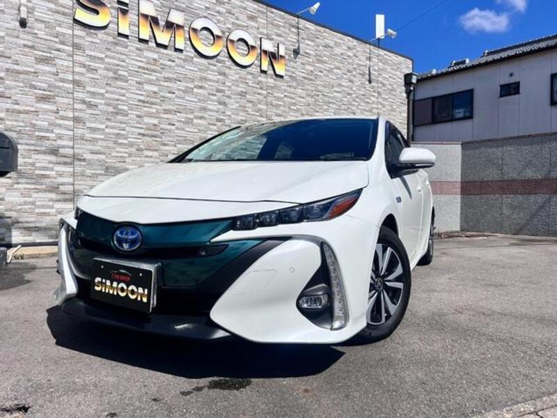 TOYOTA PRIUS PHV