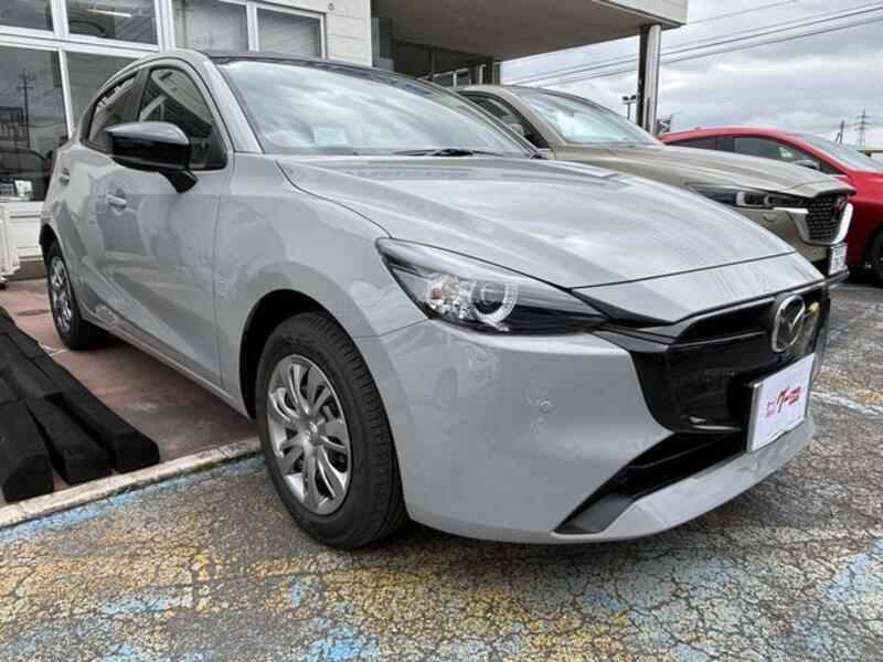 MAZDA2