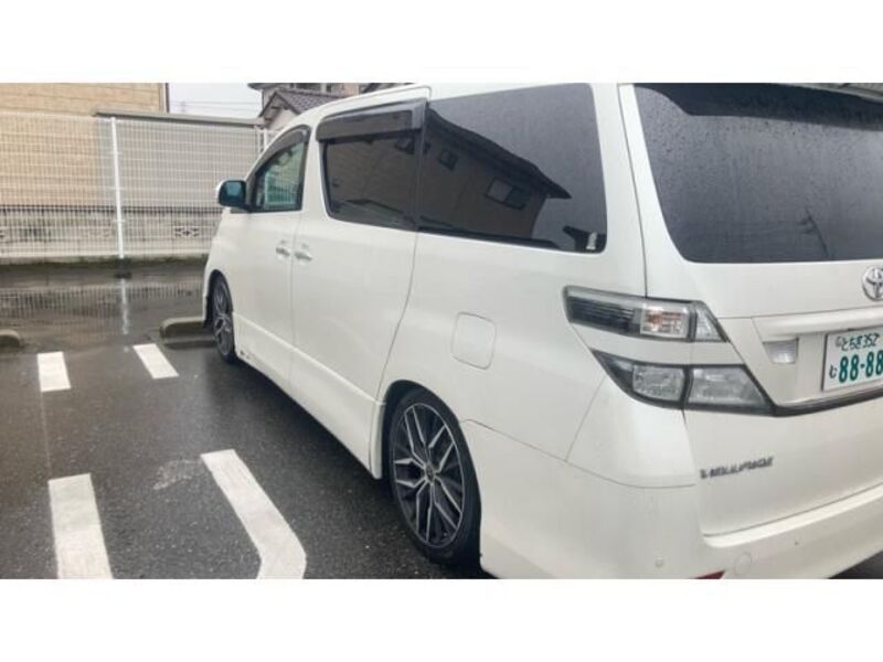 VELLFIRE