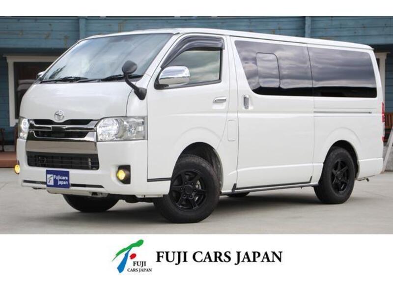 TOYOTA HIACE VAN