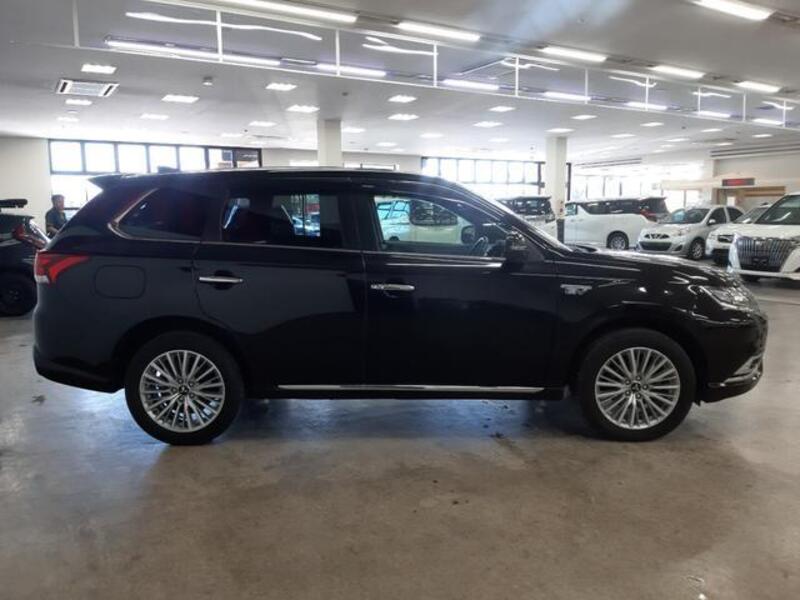 OUTLANDER PHEV