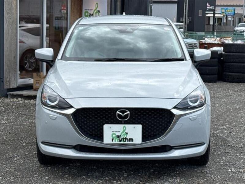 MAZDA2