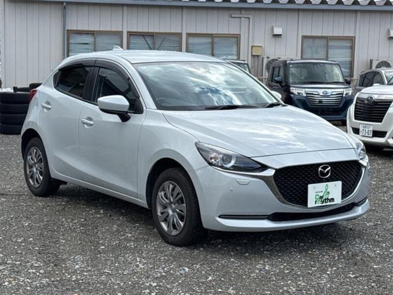 MAZDA2