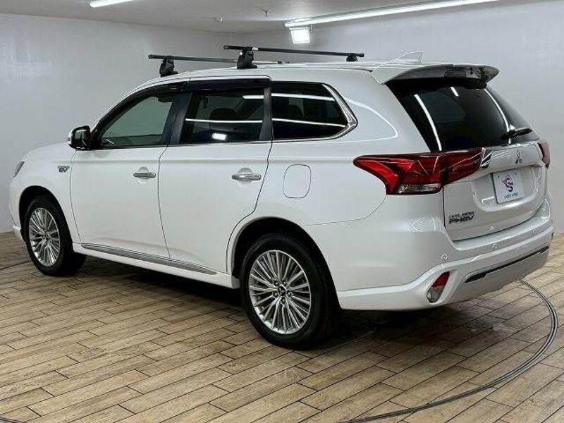 OUTLANDER PHEV