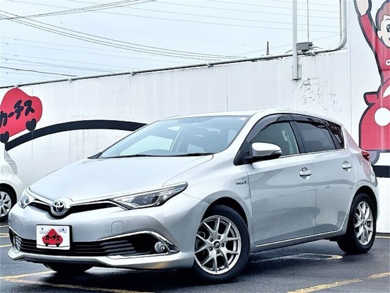 TOYOTA AURIS