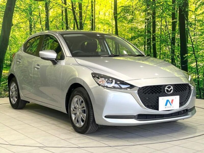 MAZDA2