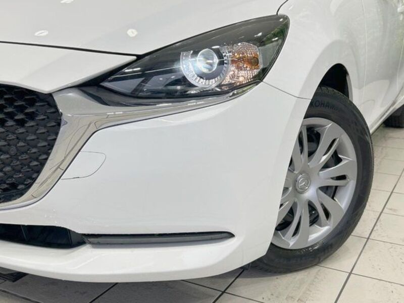 MAZDA2
