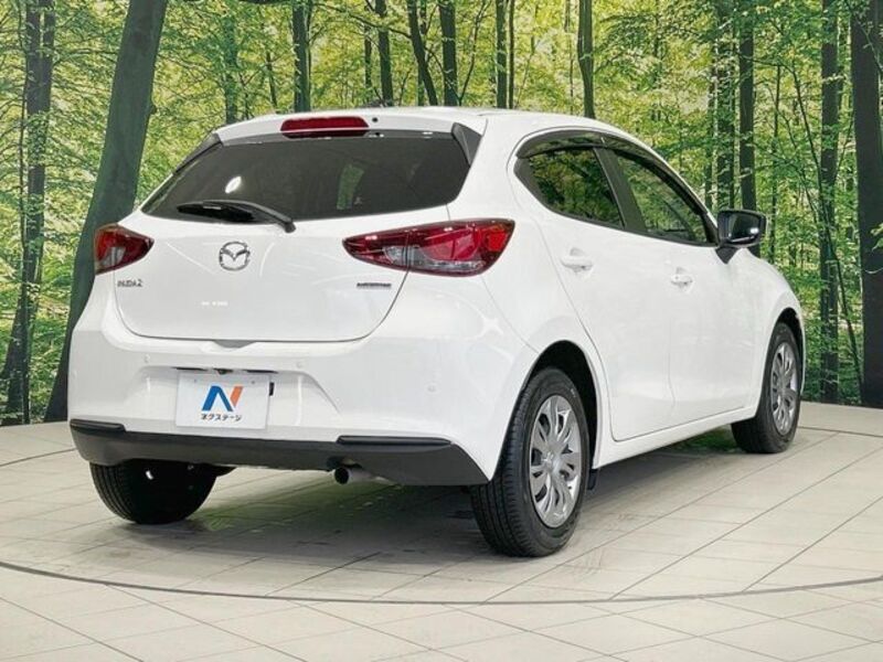 MAZDA2