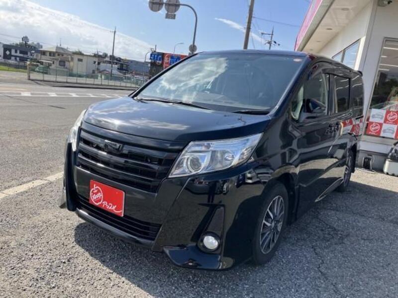 TOYOTA NOAH