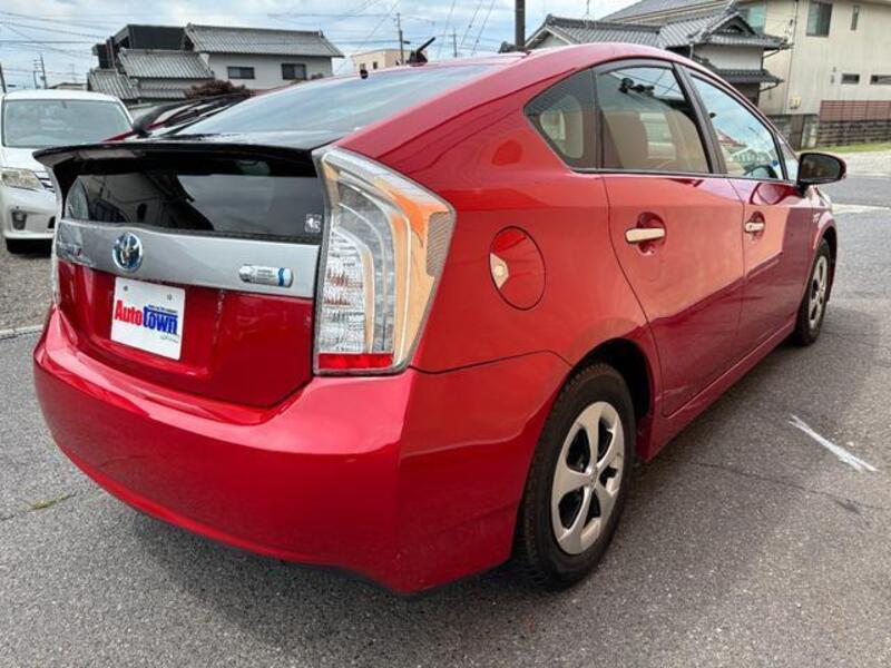 PRIUS PHV