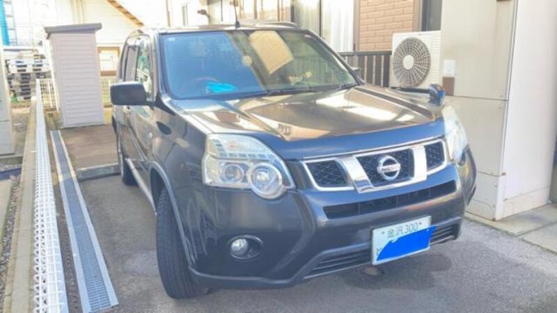 NISSAN X-TRAIL