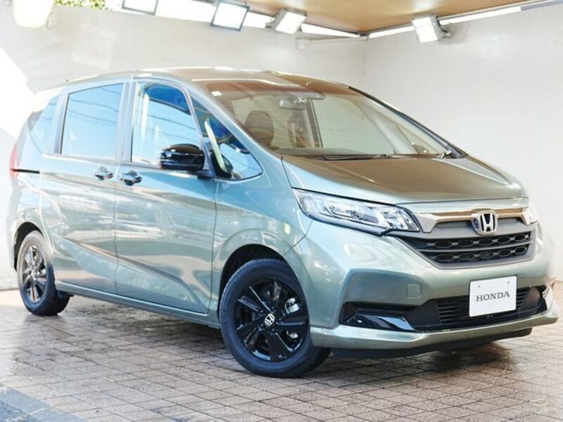 HONDA FREED HYBRID