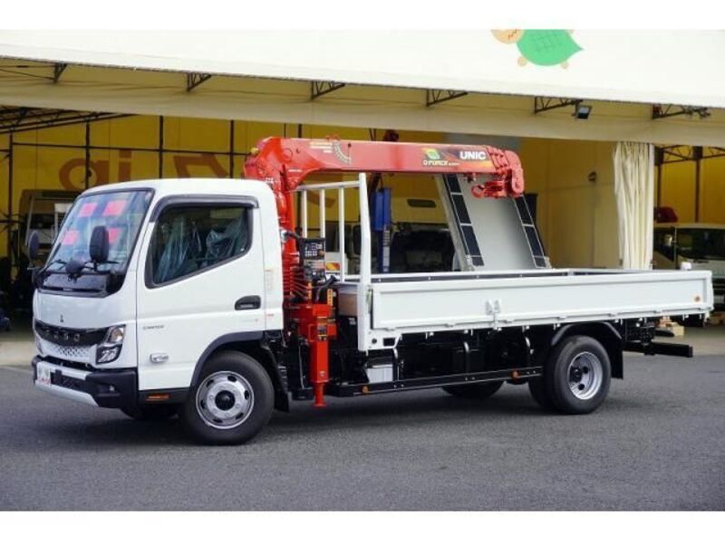 MITSUBISHI CANTER
