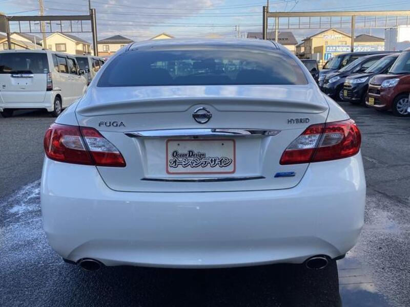 FUGA HYBRID