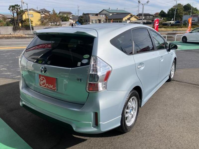 PRIUS ALPHA