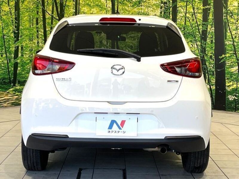 MAZDA2