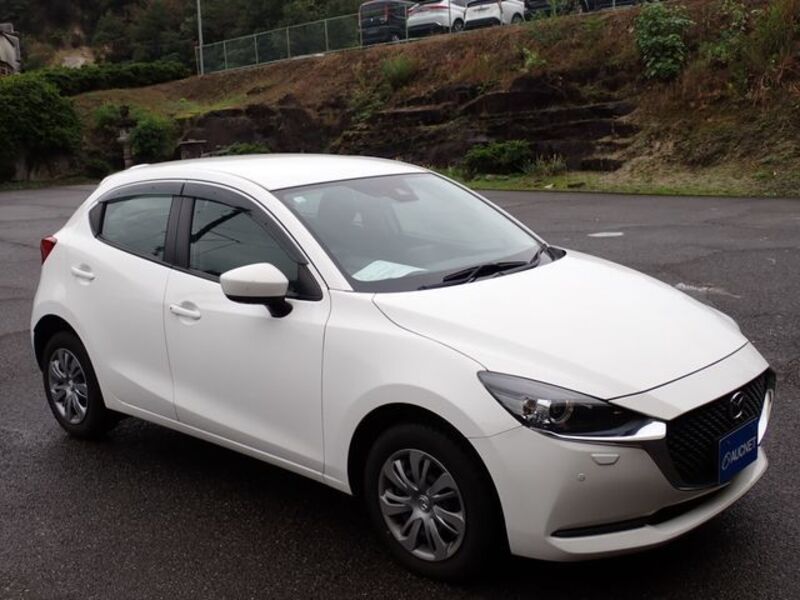 MAZDA2