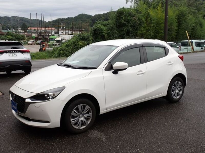 MAZDA2
