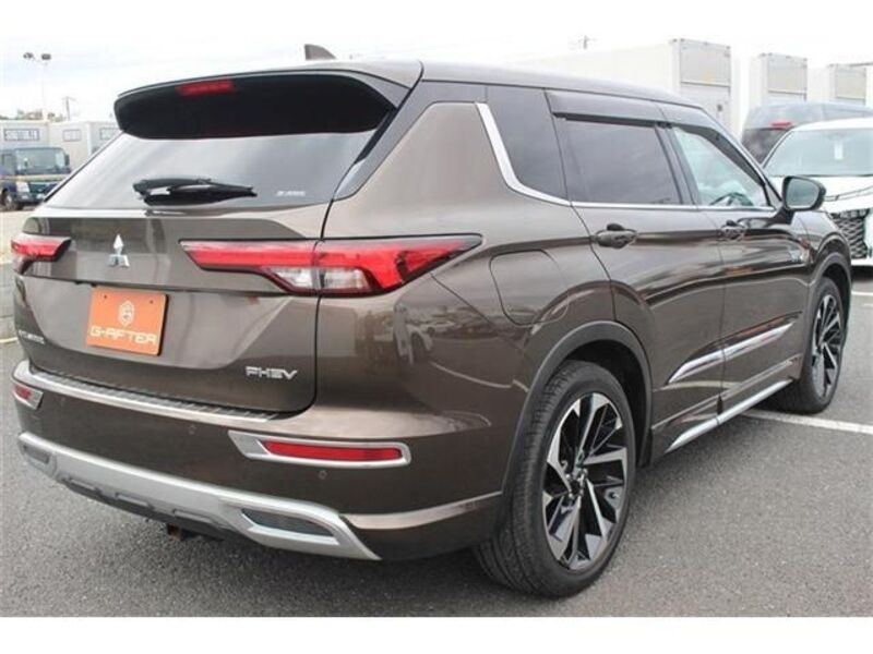 OUTLANDER PHEV