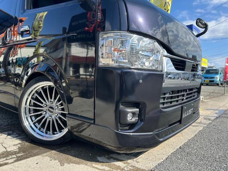 HIACE VAN
