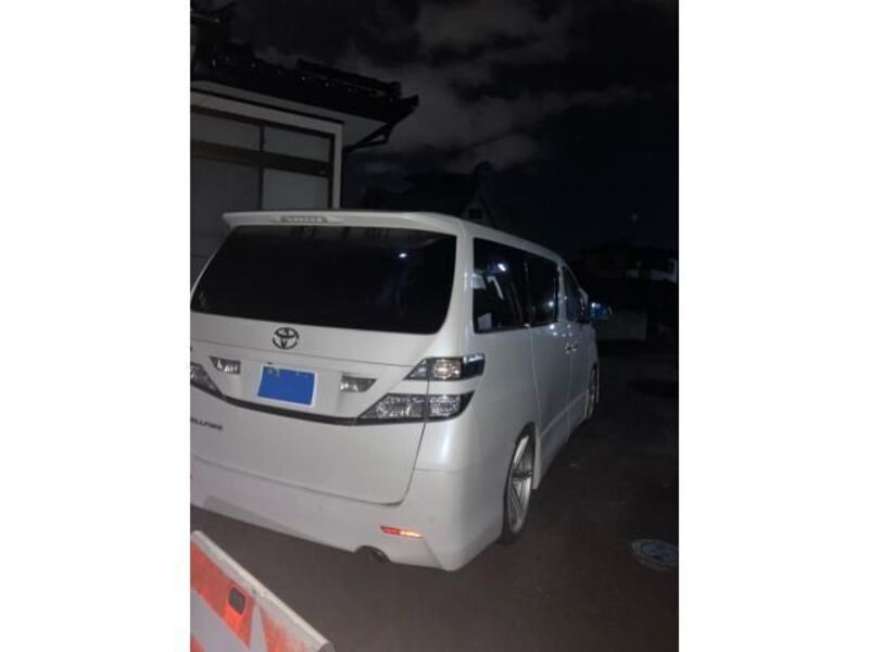 VELLFIRE