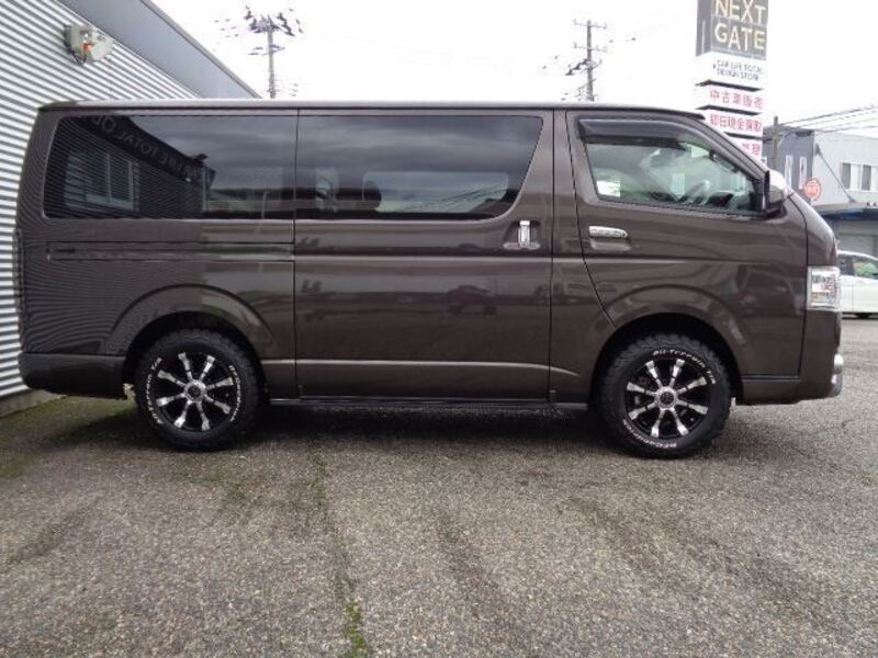 HIACE VAN