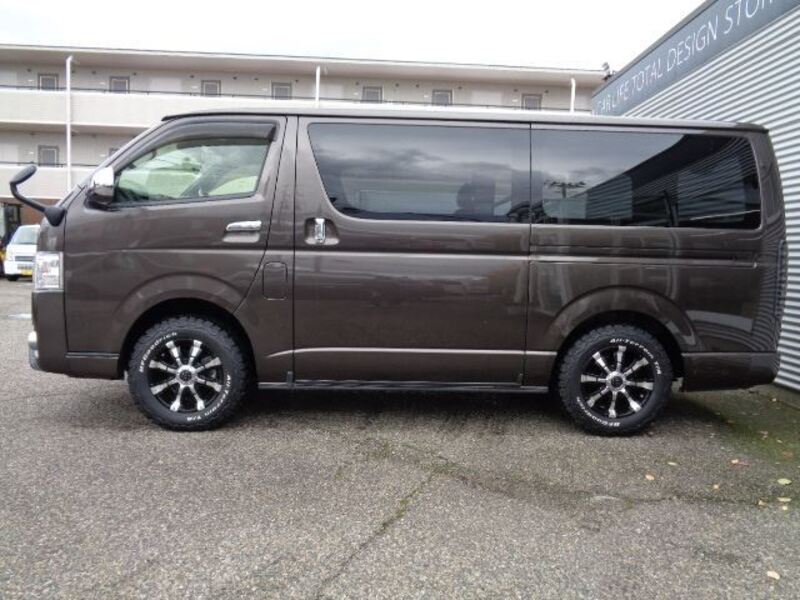 HIACE VAN