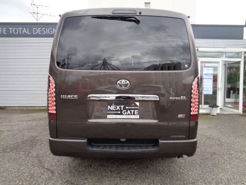 HIACE VAN