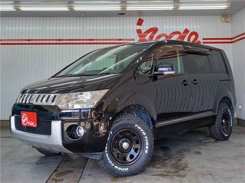 MITSUBISHI DELICA D5