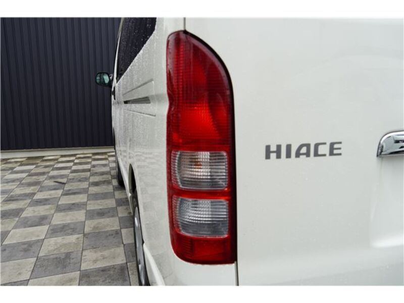 HIACE VAN