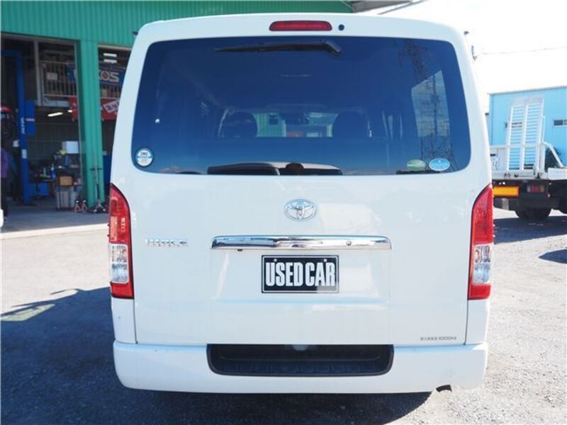HIACE VAN