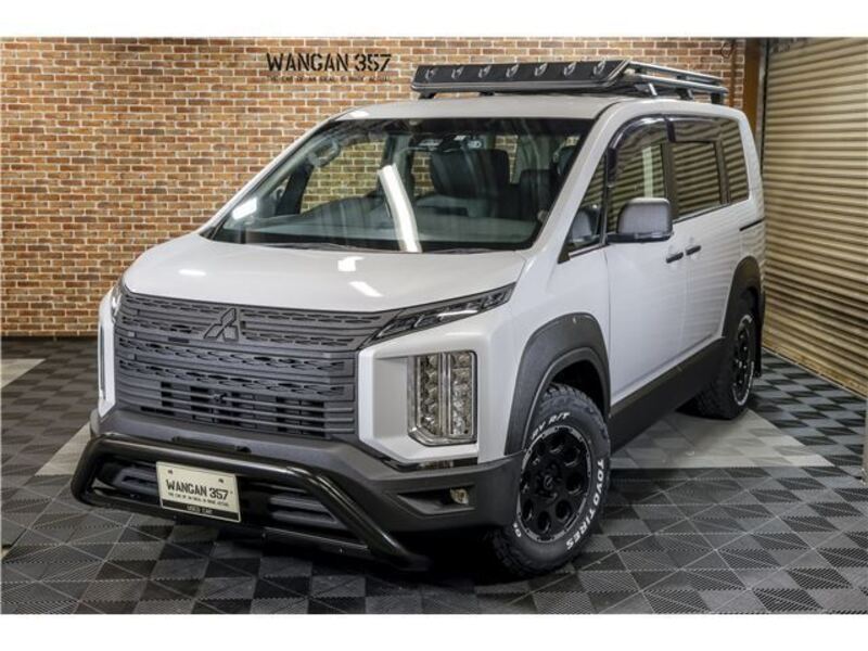 MITSUBISHI DELICA D5