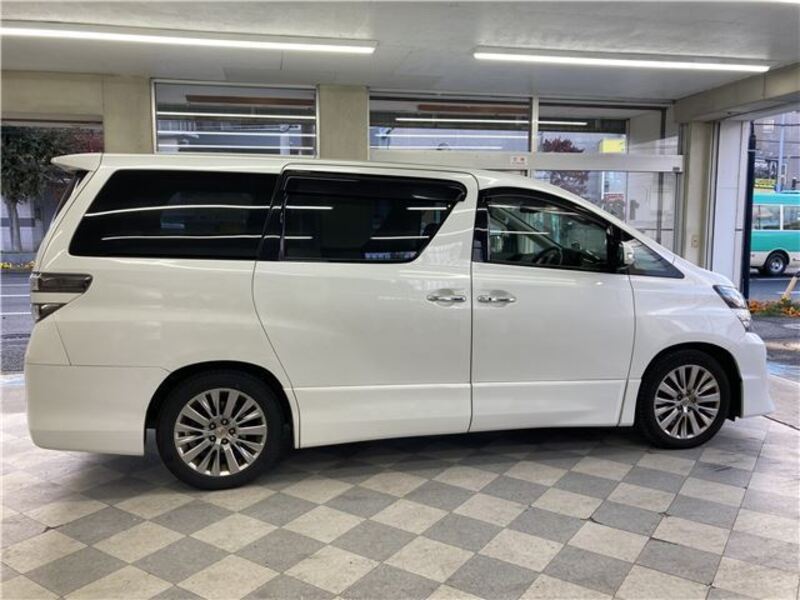 VELLFIRE