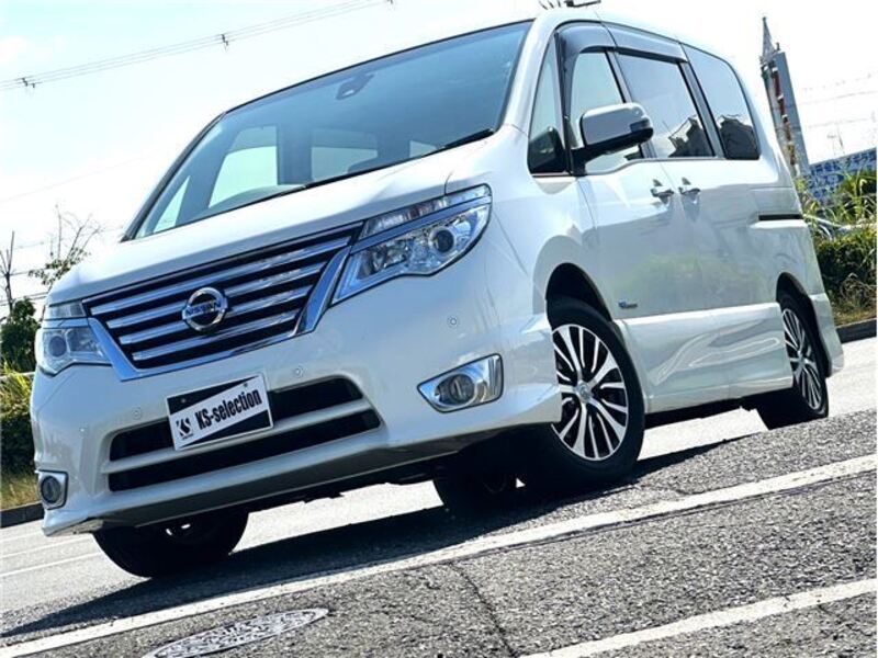 NISSAN SERENA