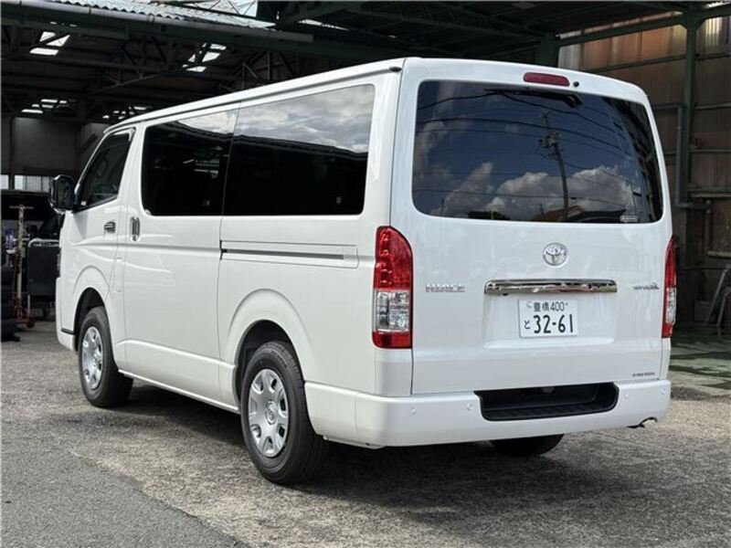 HIACE VAN